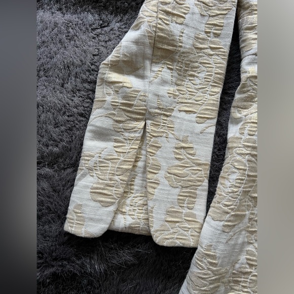 Isaac Mizrahi for Target Gold Rose Coat *RARE* - Picture 4 of 9